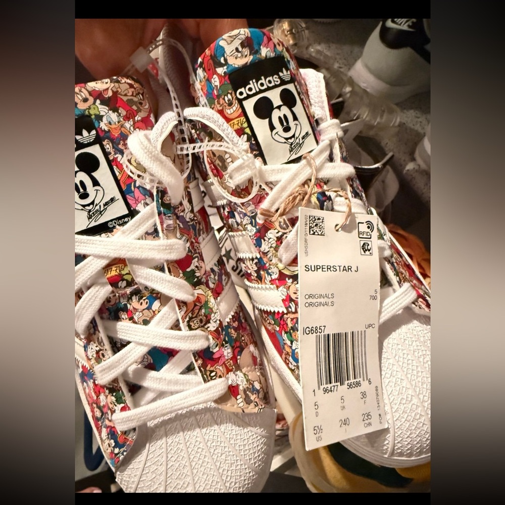 Disney X Superstar J 'Mickey And Friends'
Sneakers - Multicolor - Picture 5 of 7